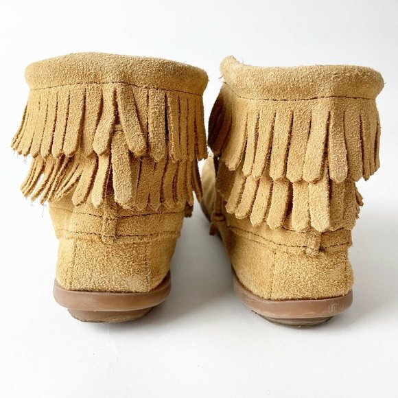 MINNETONKA Girls 4 Tan Double Fringe Side Zip Boot - Picture 6 of 7